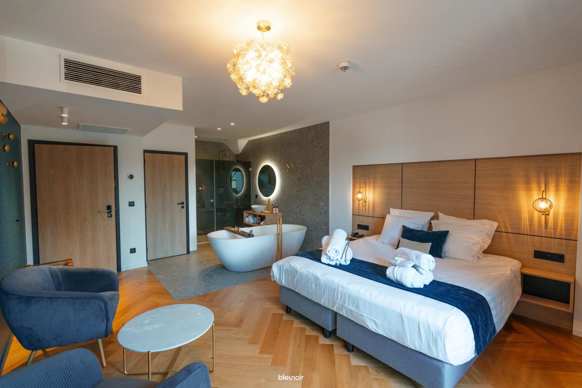 Domaine Des Thermes Awans ภายนอก รูปภาพ